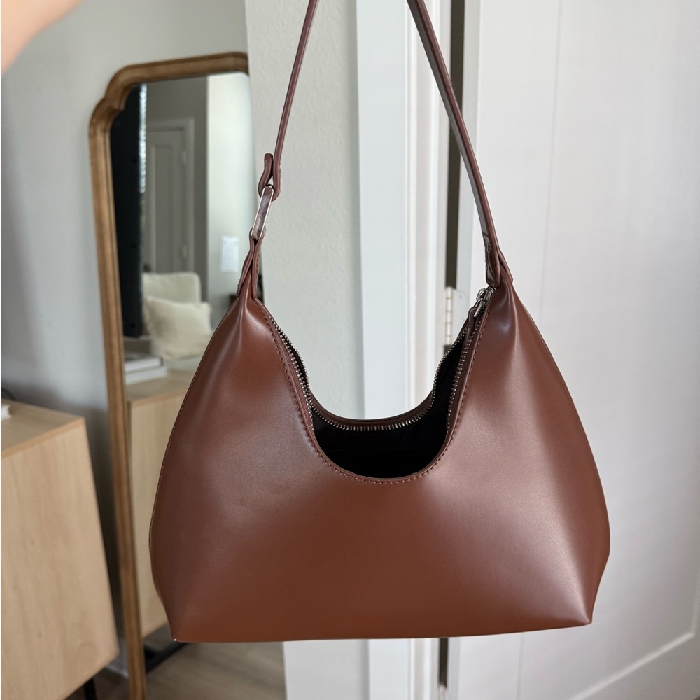 Brown shoulder bag